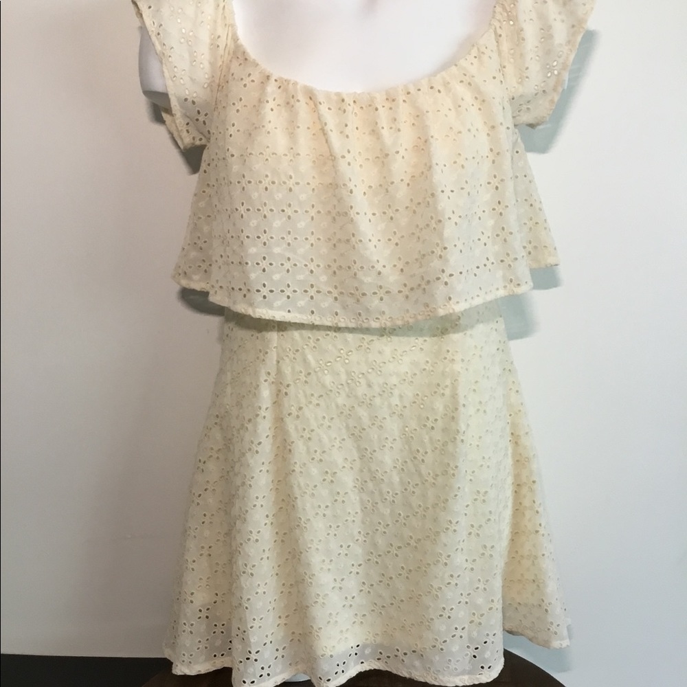 TOBI Off White Cream Eyelet Dress Women's New With Tags Size Medium